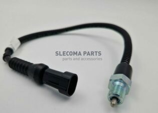 SCHAKELAAR LH REMPEDAAL T5/T6/T7 STG V