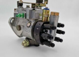 BRANDSTOFPOMP 8240 6cil.