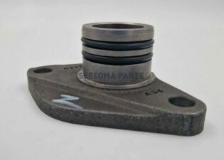 PIJPJE MET FLENS ACHTER WATERPOMP